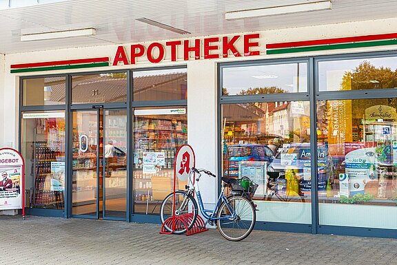 ENGEL-APOTHEKE Weißbacher Straße 28 01936 Königsbrück Tel. 035795 - 28 664 ENGEL-APOTHEKE Weißbacher Straße 28 01936 Königsbrück Tel. 035795 - 28 664